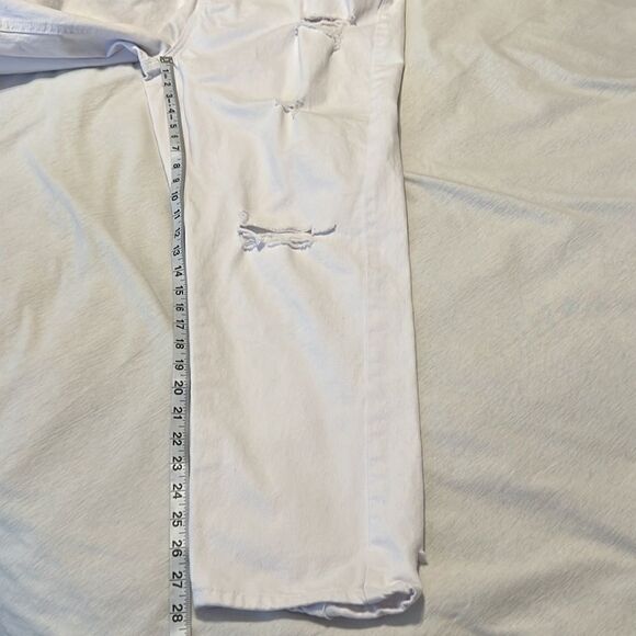 NWT Refuge sz 13 jr boyfriend relaxed high rise distressed ripped white jeans - Picture 16 of 17